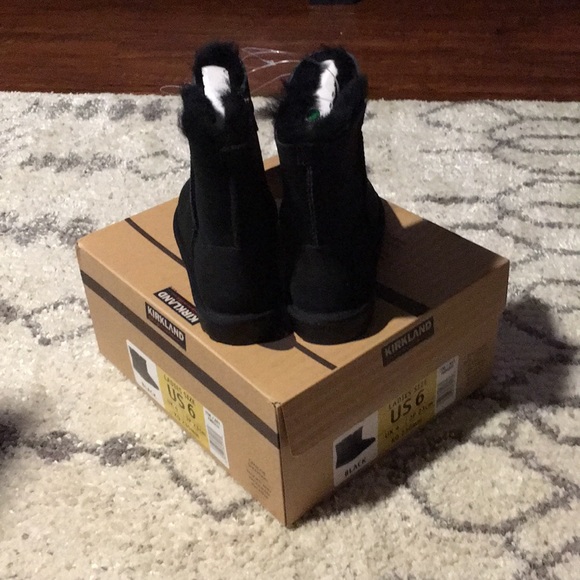 Shearling boot - Picture 2 of 3